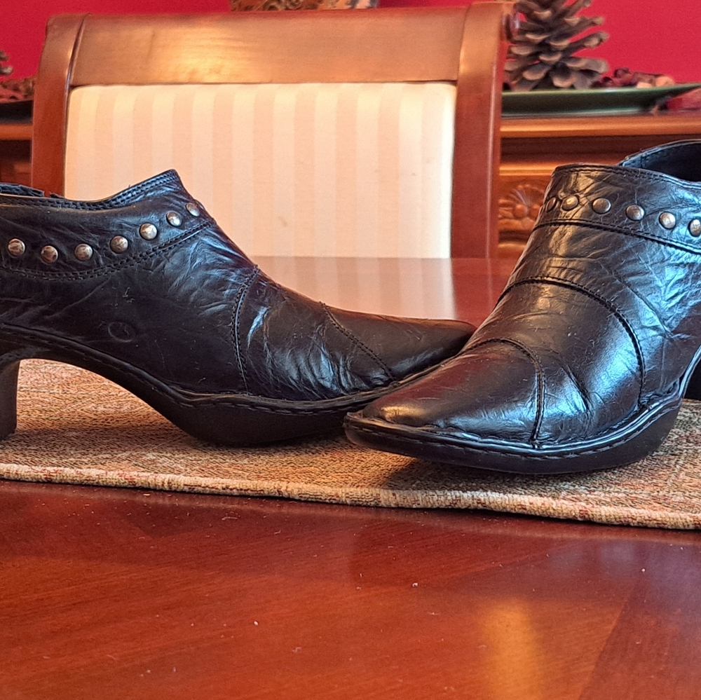 Josef seibel black bootie